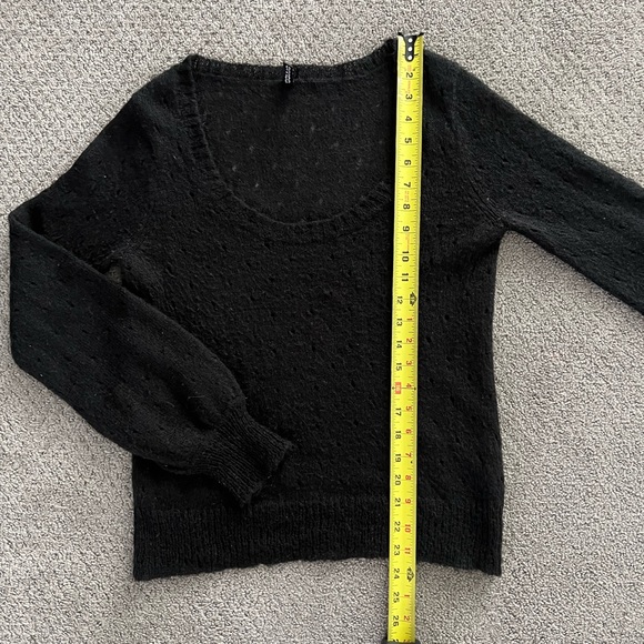 Divided H&M - Beautiful Mohair Blend Scoop Neck Sweater - Picture 6 of 9
